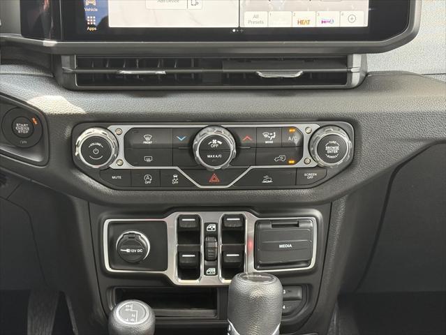 new 2025 Jeep Gladiator car, priced at $49,870