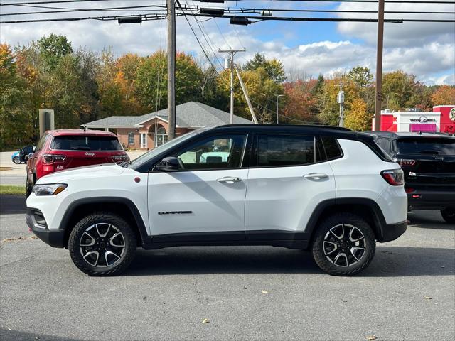 new 2025 Jeep Compass car, priced at $43,185