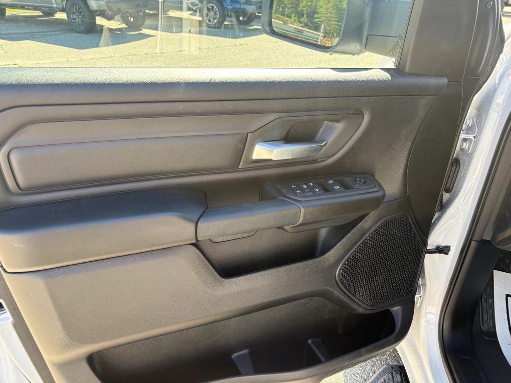 new 2025 Ram 1500 car, priced at $54,640