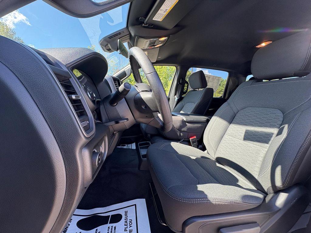 new 2025 Ram 1500 car, priced at $54,640