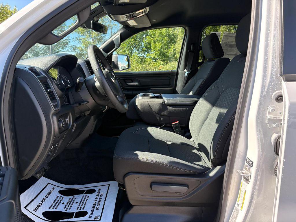 new 2025 Ram 1500 car, priced at $54,640