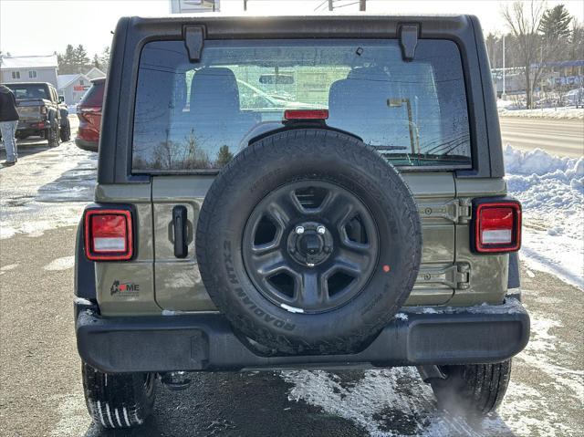 new 2025 Jeep Wrangler car, priced at $44,620