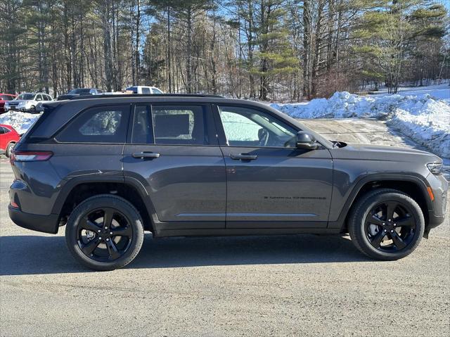 new 2025 Jeep Grand Cherokee car, priced at $55,305