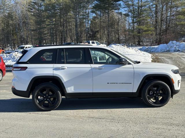 new 2025 Jeep Grand Cherokee car, priced at $48,575