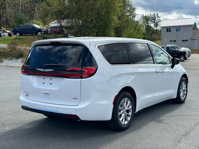 new 2024 Chrysler Pacifica car, priced at $46,495