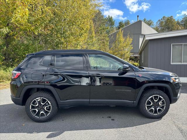 new 2025 Jeep Compass car, priced at $38,930