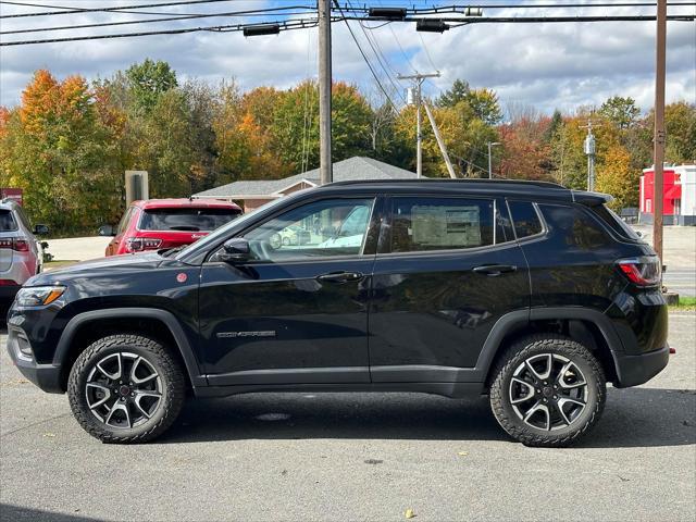 new 2025 Jeep Compass car, priced at $38,930