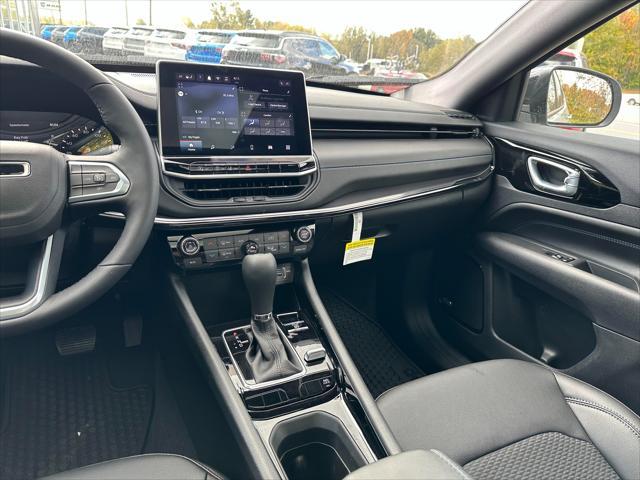 new 2025 Jeep Compass car, priced at $40,405