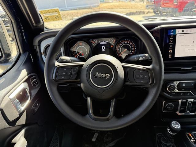new 2025 Jeep Gladiator car, priced at $45,780