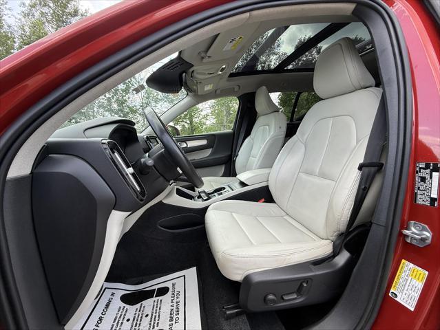 used 2020 Volvo XC40 car, priced at $22,331