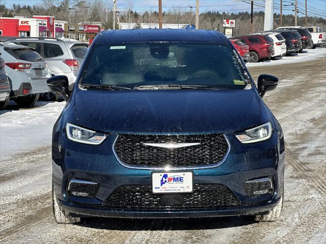 new 2025 Chrysler Pacifica car, priced at $47,635