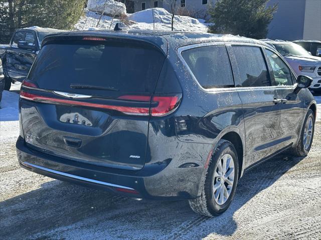 new 2025 Chrysler Pacifica car, priced at $47,635