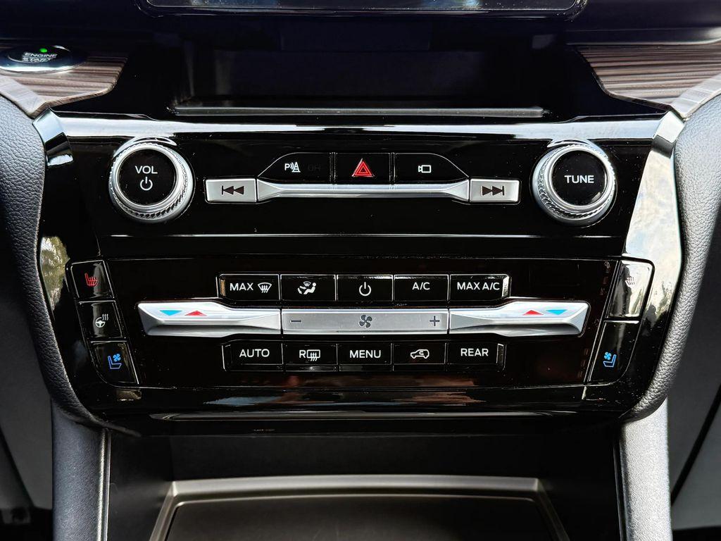 used 2021 Ford Explorer car, priced at $25,999