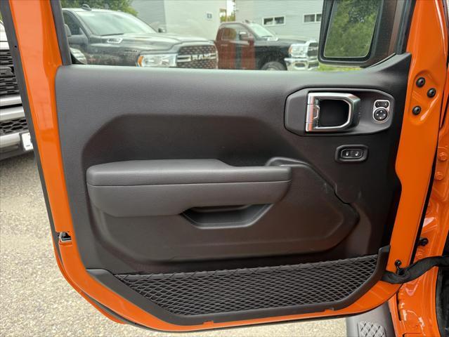new 2025 Jeep Gladiator car, priced at $51,765