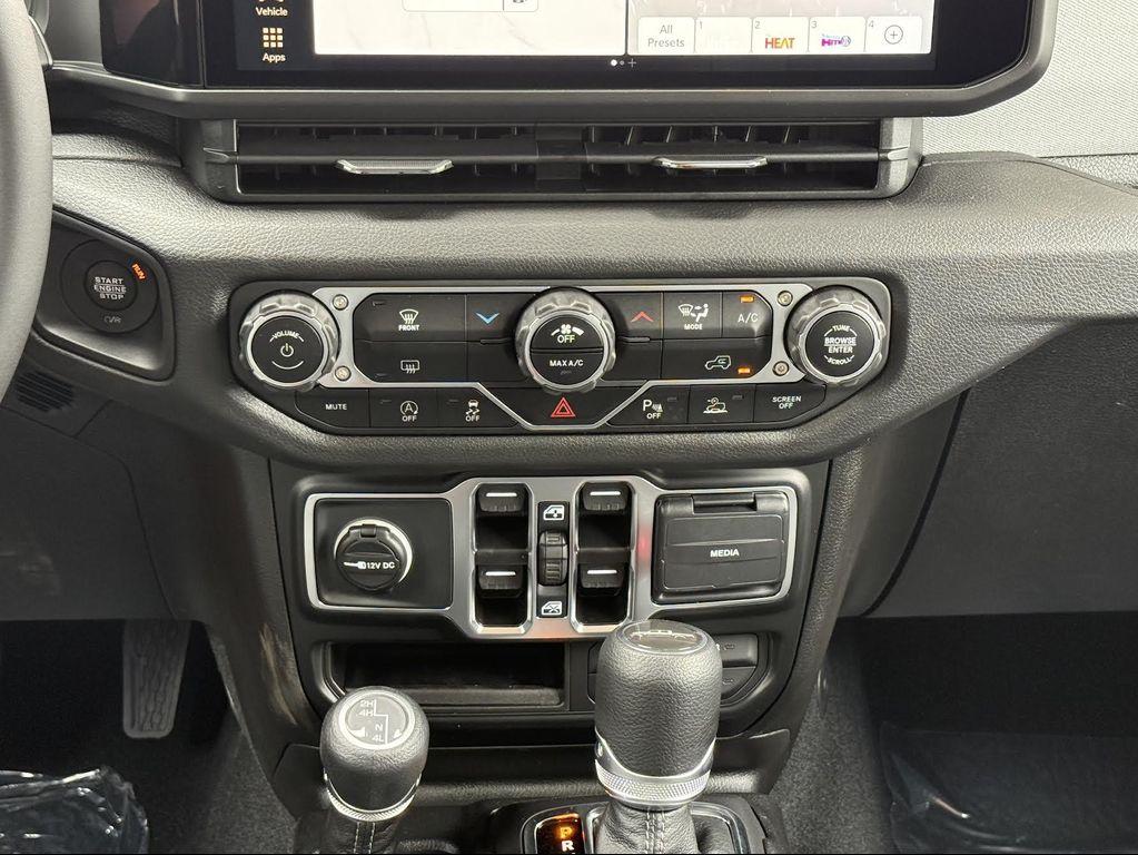 new 2025 Jeep Gladiator car, priced at $51,765