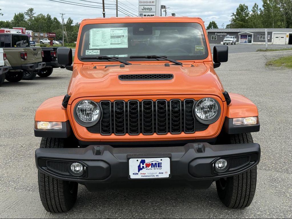 new 2025 Jeep Gladiator car, priced at $51,765