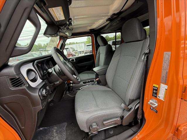 new 2025 Jeep Gladiator car, priced at $51,765