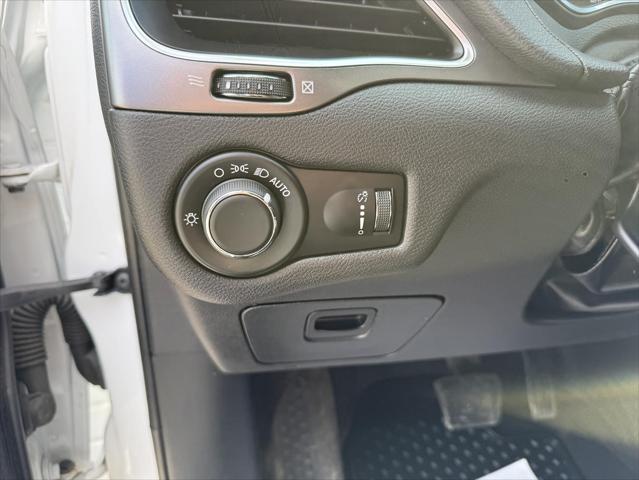 used 2020 Jeep Cherokee car, priced at $16,390
