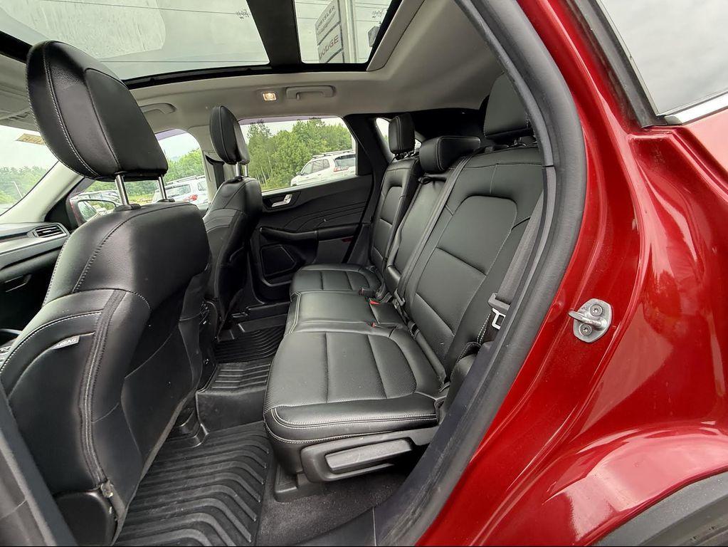 used 2022 Ford Escape car, priced at $23,064