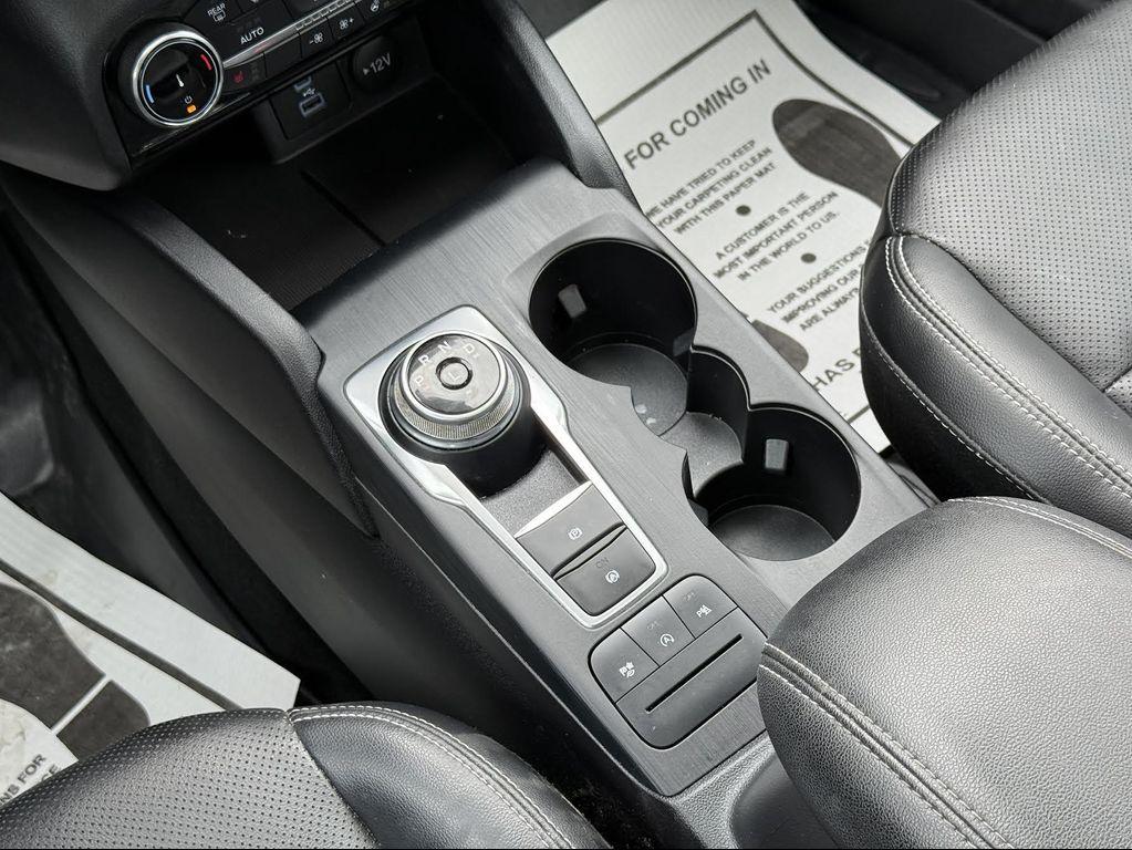 used 2022 Ford Escape car, priced at $23,064
