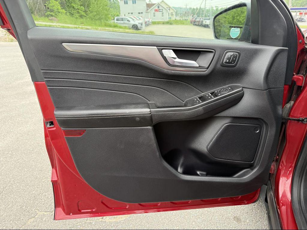used 2022 Ford Escape car, priced at $23,064