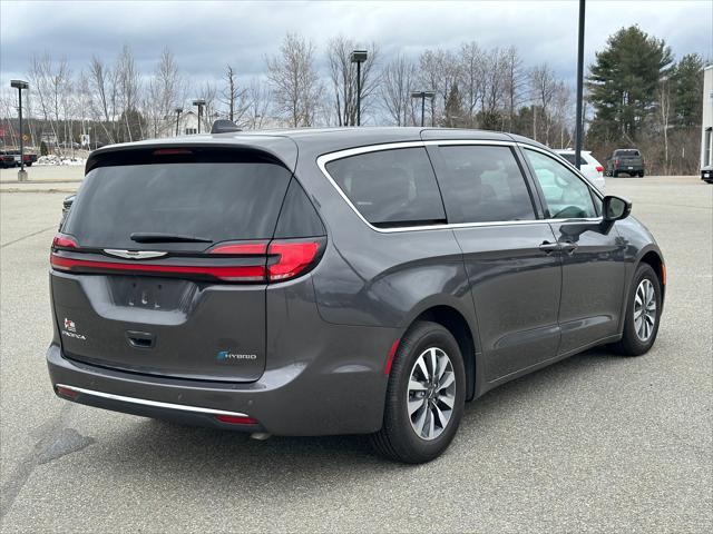 used 2023 Chrysler Pacifica Hybrid car, priced at $40,149