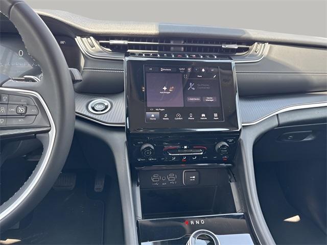 used 2023 Jeep Grand Cherokee car, priced at $27,995