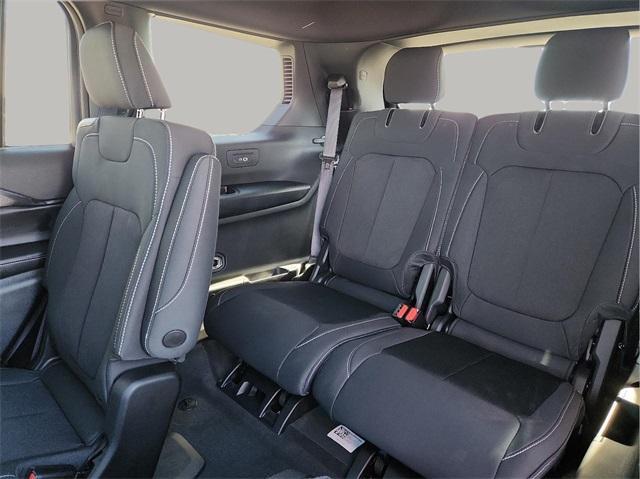 new 2025 Jeep Grand Cherokee L car, priced at $39,720