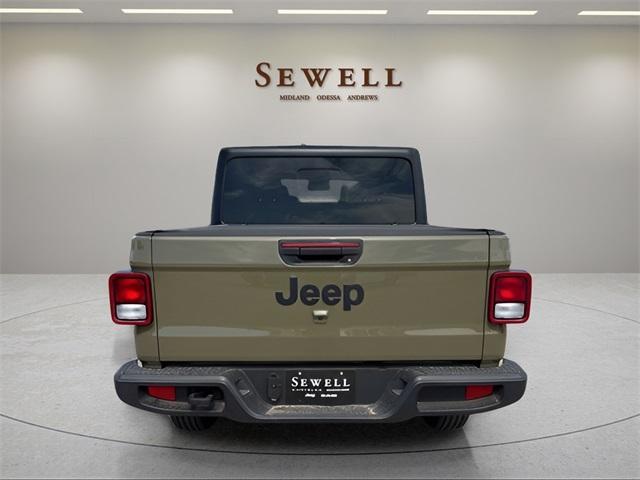 new 2025 Jeep Gladiator car, priced at $46,323