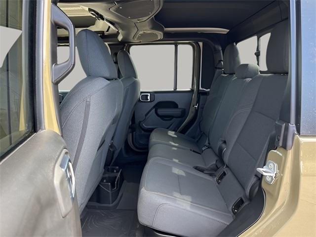 new 2025 Jeep Gladiator car, priced at $46,323