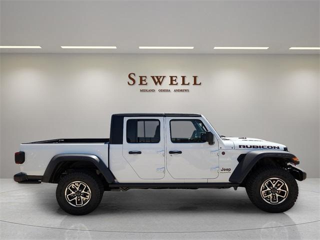 new 2024 Jeep Gladiator car, priced at $53,148