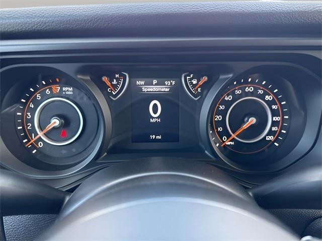new 2025 Jeep Gladiator car, priced at $46,323