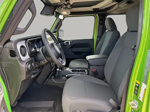 new 2025 Jeep Gladiator car, priced at $46,323