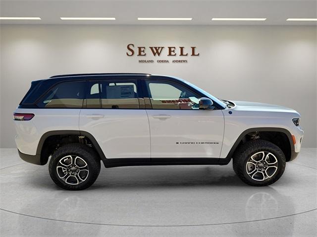 new 2022 Jeep Grand Cherokee 4xe car, priced at $59,988