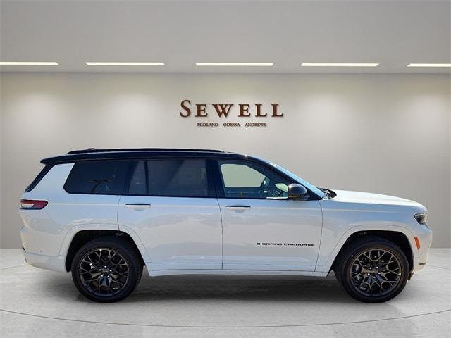 new 2024 Jeep Grand Cherokee L car, priced at $68,872