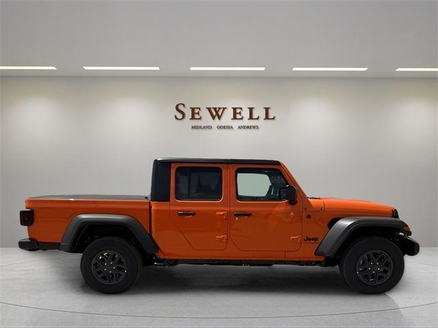 new 2025 Jeep Gladiator car, priced at $46,623