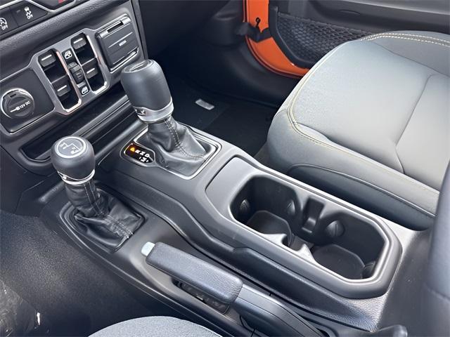 new 2025 Jeep Gladiator car, priced at $46,623