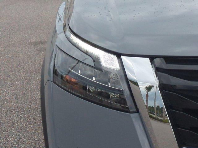 new 2025 Nissan Pathfinder car, priced at $44,929