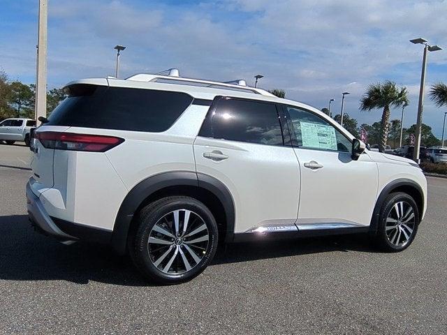 new 2024 Nissan Pathfinder car, priced at $52,605