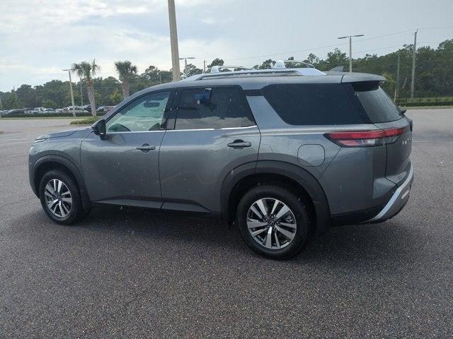 new 2025 Nissan Pathfinder car, priced at $39,220
