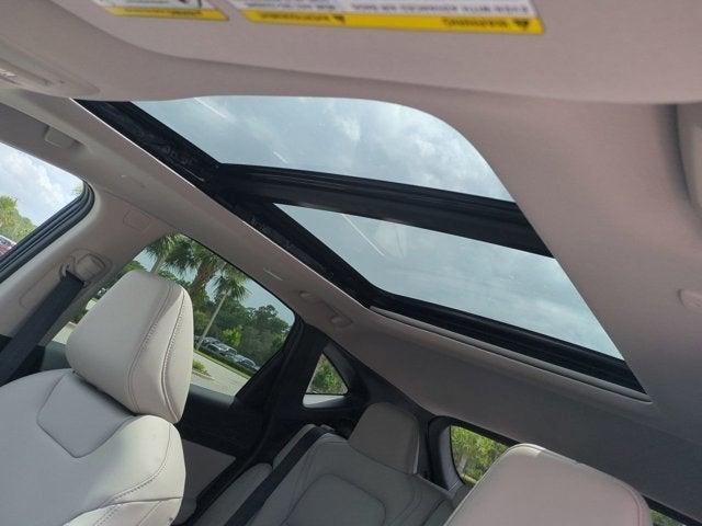 new 2025 Nissan Murano car, priced at $42,843