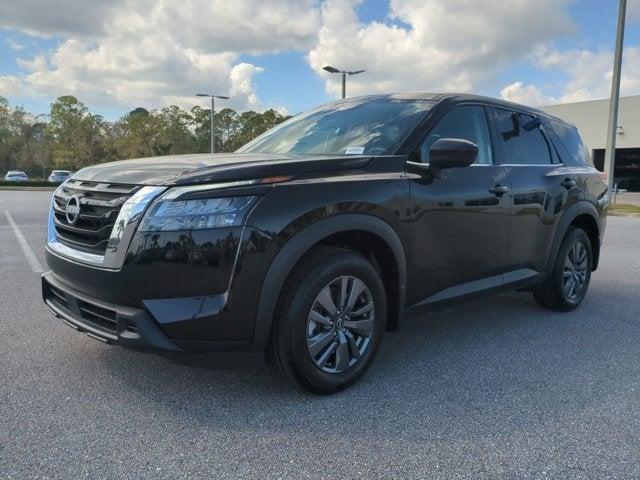 new 2025 Nissan Pathfinder car, priced at $39,010