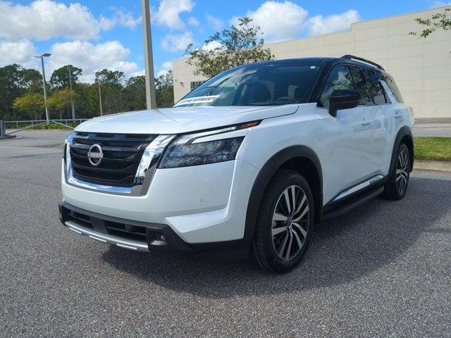 new 2025 Nissan Pathfinder car, priced at $44,112