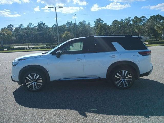 new 2025 Nissan Pathfinder car, priced at $44,671