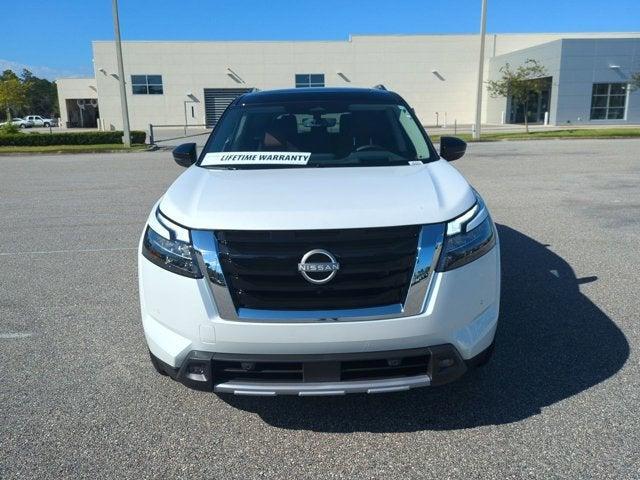 new 2025 Nissan Pathfinder car, priced at $44,671