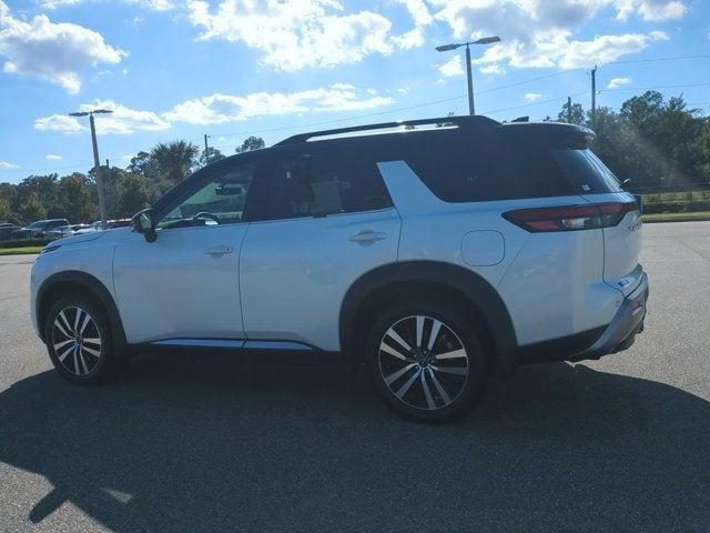 new 2025 Nissan Pathfinder car, priced at $44,671