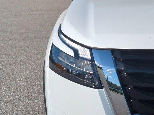 new 2025 Nissan Pathfinder car, priced at $44,671