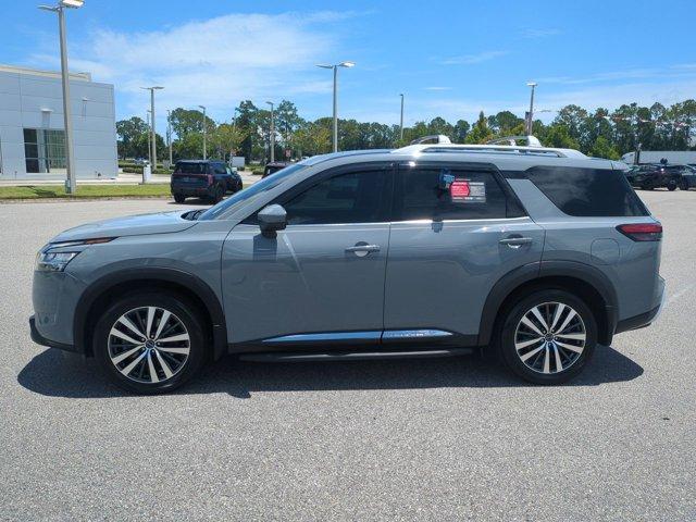 used 2022 Nissan Pathfinder car, priced at $32,950