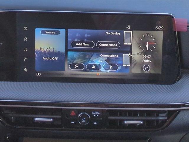 new 2025 Nissan Kicks car, priced at $27,302