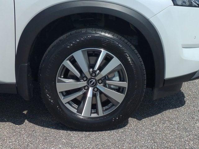 new 2025 Nissan Pathfinder car, priced at $37,671